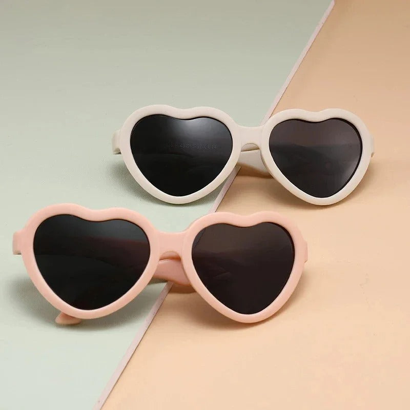 Lunettes de soleil bébé cœur - Polarisées, souples & avec sangle (0-3 ans)