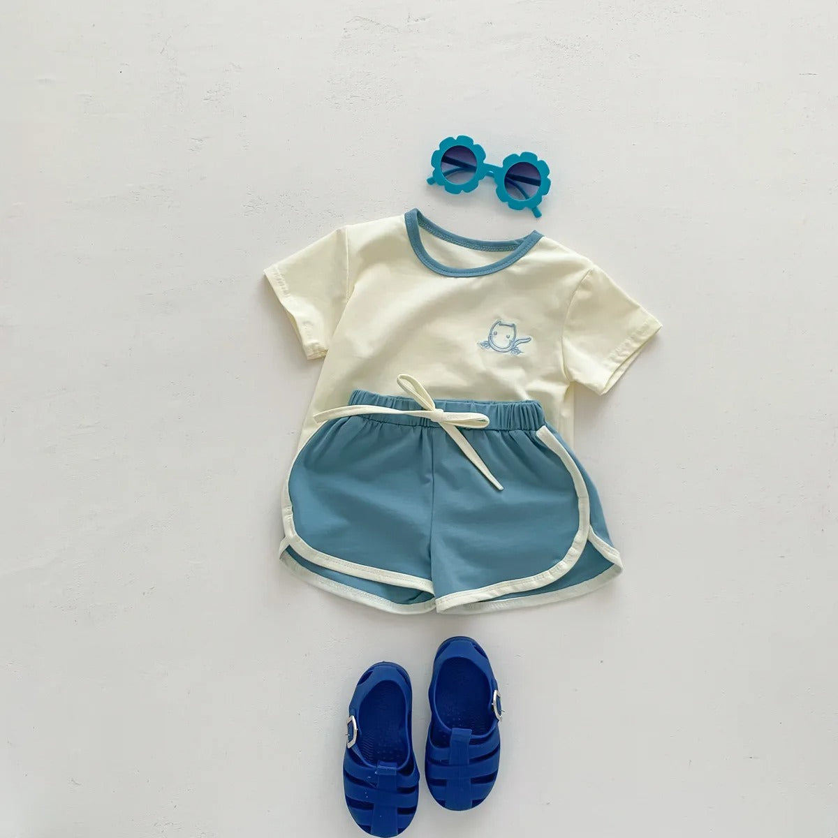 Ensemble bébé t-shirt + short coton rétro motifs brodés