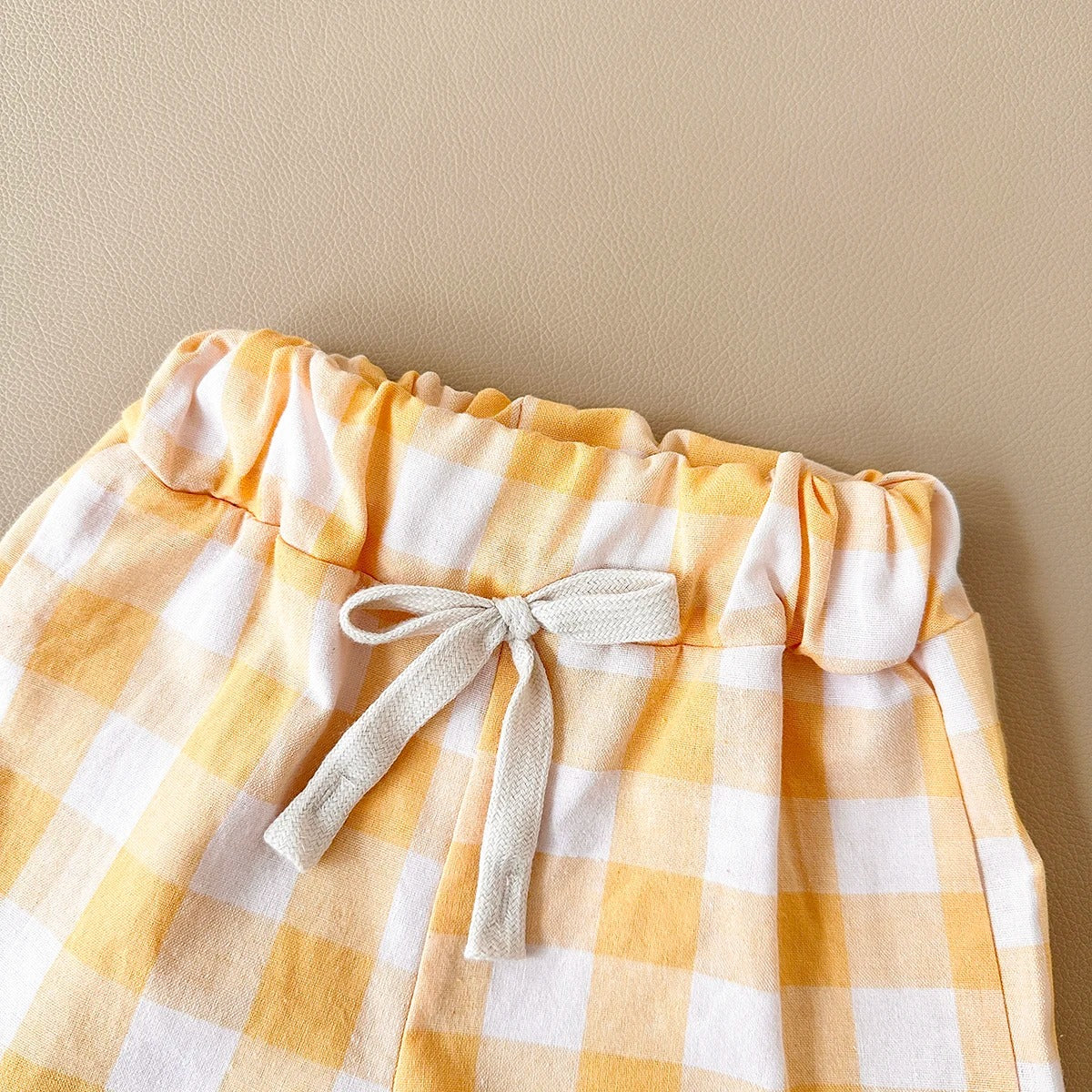 Ensemble bébé t-shirt blanc motif citron + short coton à carreaux