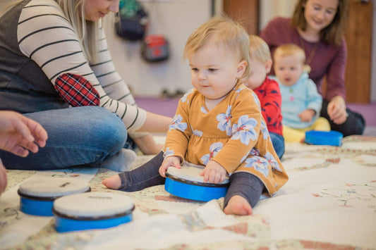 La musique et bébé : pourquoi et comment l'initier dès le plus jeune âge