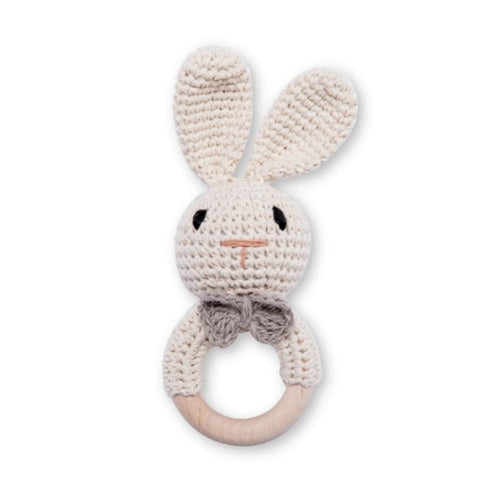 Lapin - Hochet en tricot avec anneau en bois